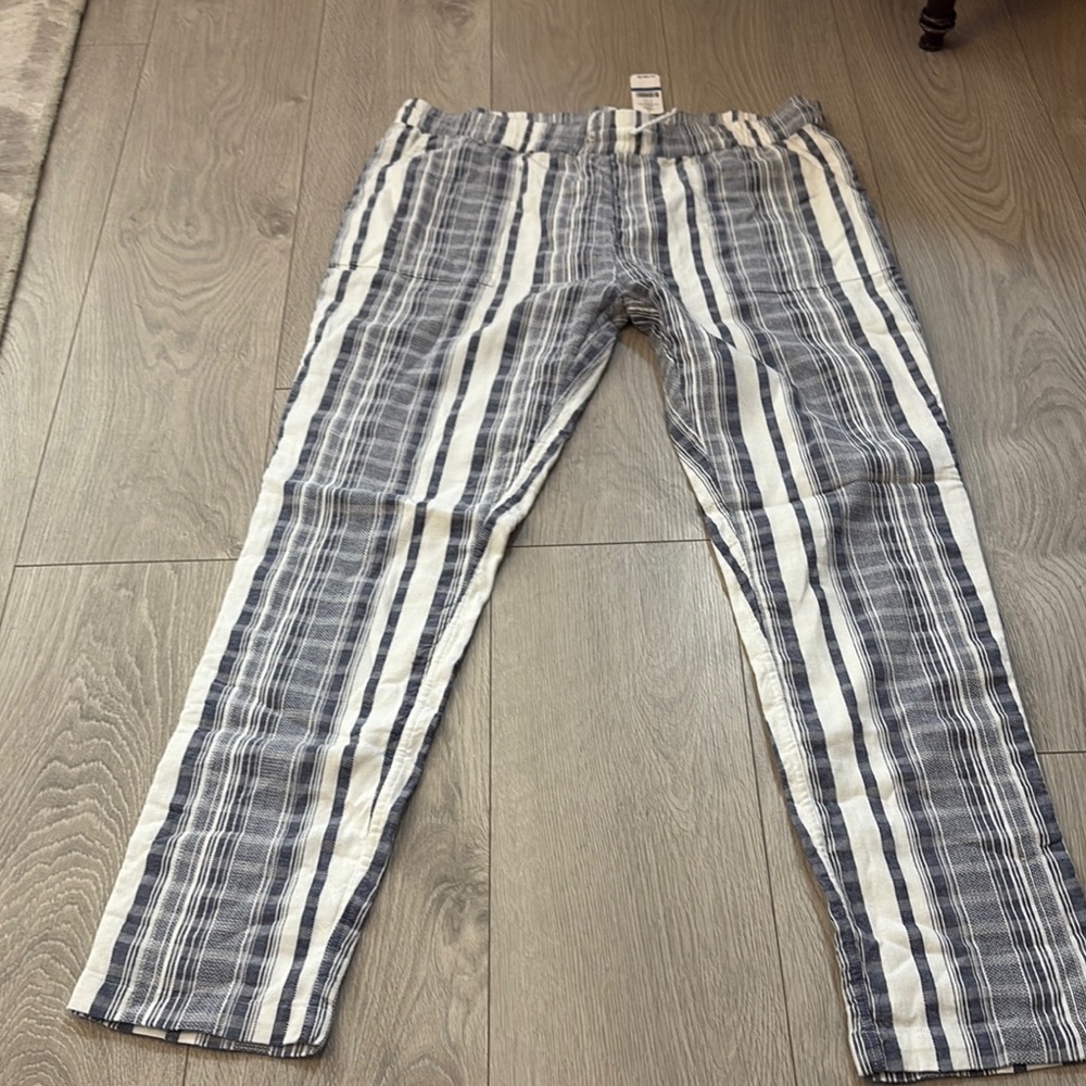 Tommy Bahama Blue and White Striped Pants